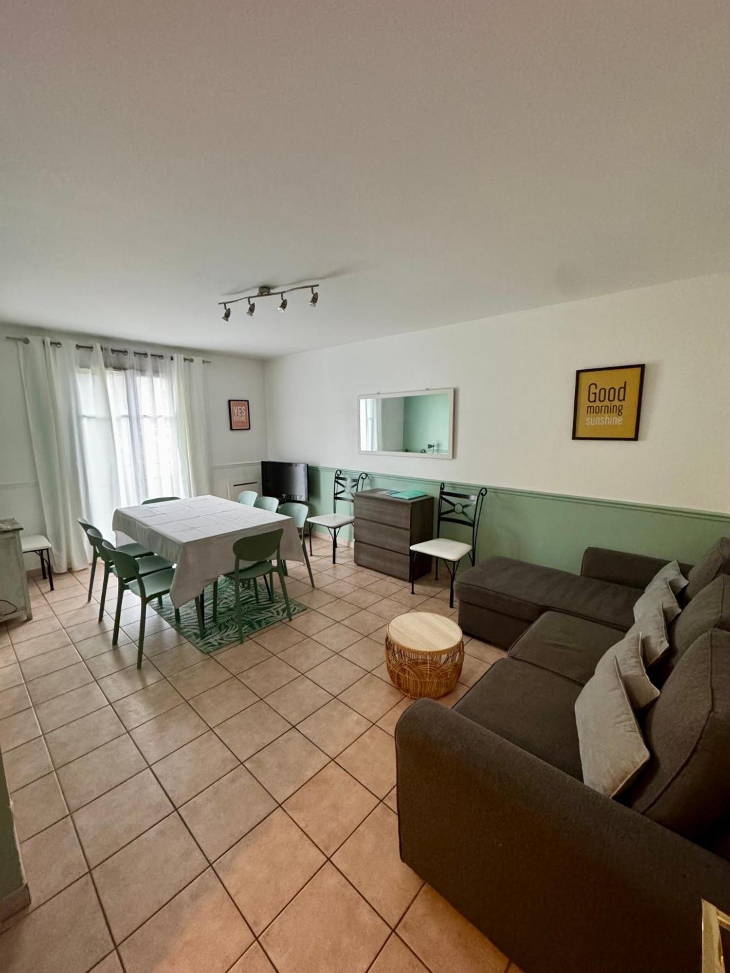 Disney, Very Nice 2 Bedrooms Family Apartment, Wifi, Netflix 8 Pers Chessy  Eksteriør billede
