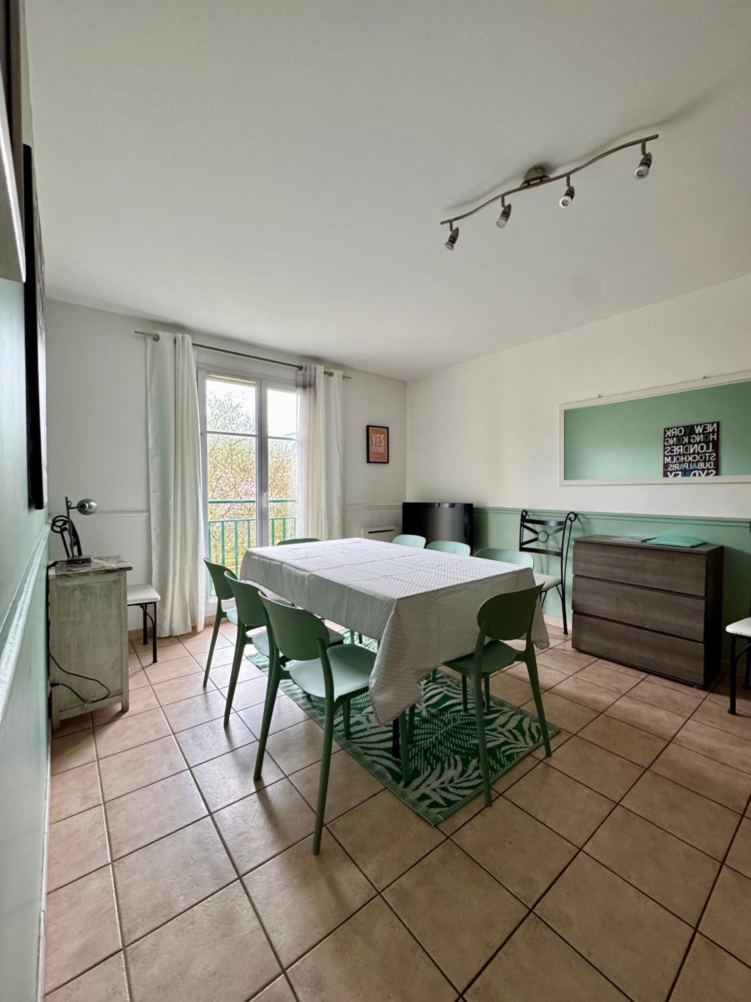 Disney, Very Nice 2 Bedrooms Family Apartment, Wifi, Netflix 8 Pers Chessy  Eksteriør billede