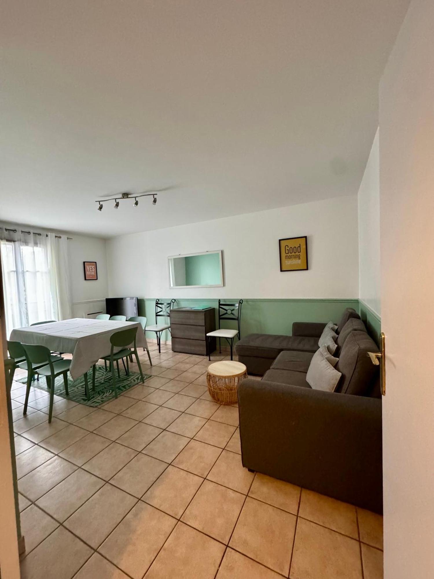 Disney, Very Nice 2 Bedrooms Family Apartment, Wifi, Netflix 8 Pers Chessy  Eksteriør billede