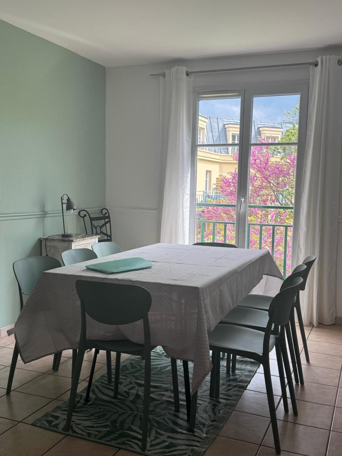 Disney, Very Nice 2 Bedrooms Family Apartment, Wifi, Netflix 8 Pers Chessy  Eksteriør billede
